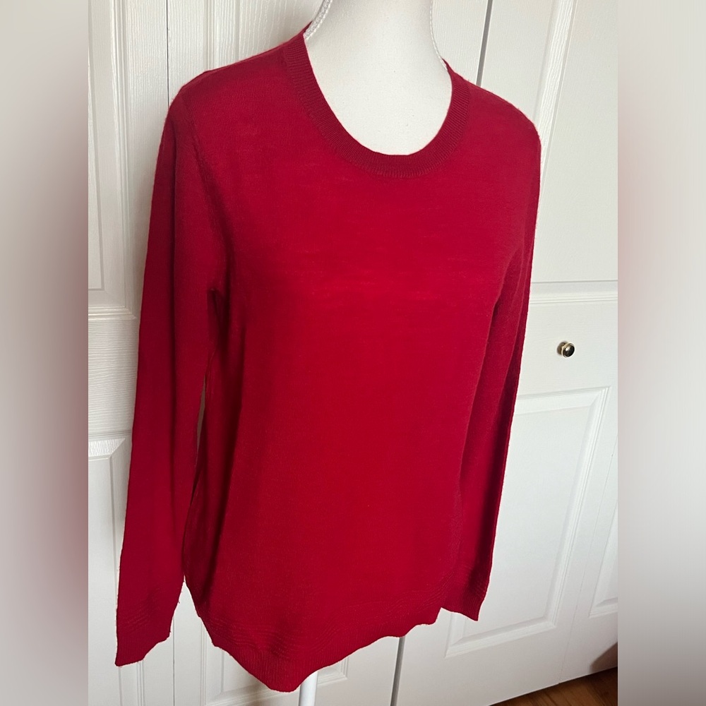 100% Extrafine Merino Wooll sweaterer, Size Medium